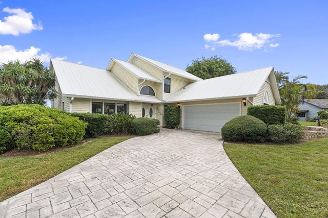 8964 SE Sunfish Place, Hobe Sound, FL 33455