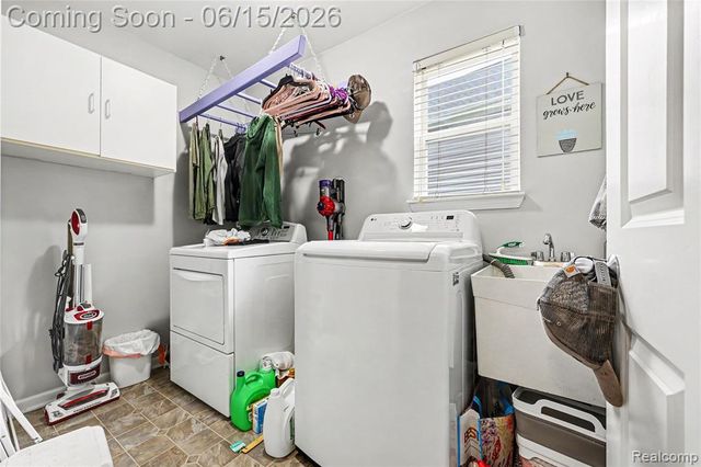 4448 Sunflower Circle, Clarkston, MI 48346