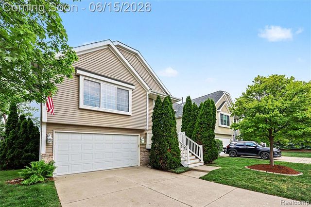 4448 Sunflower Circle, Clarkston, MI 48346