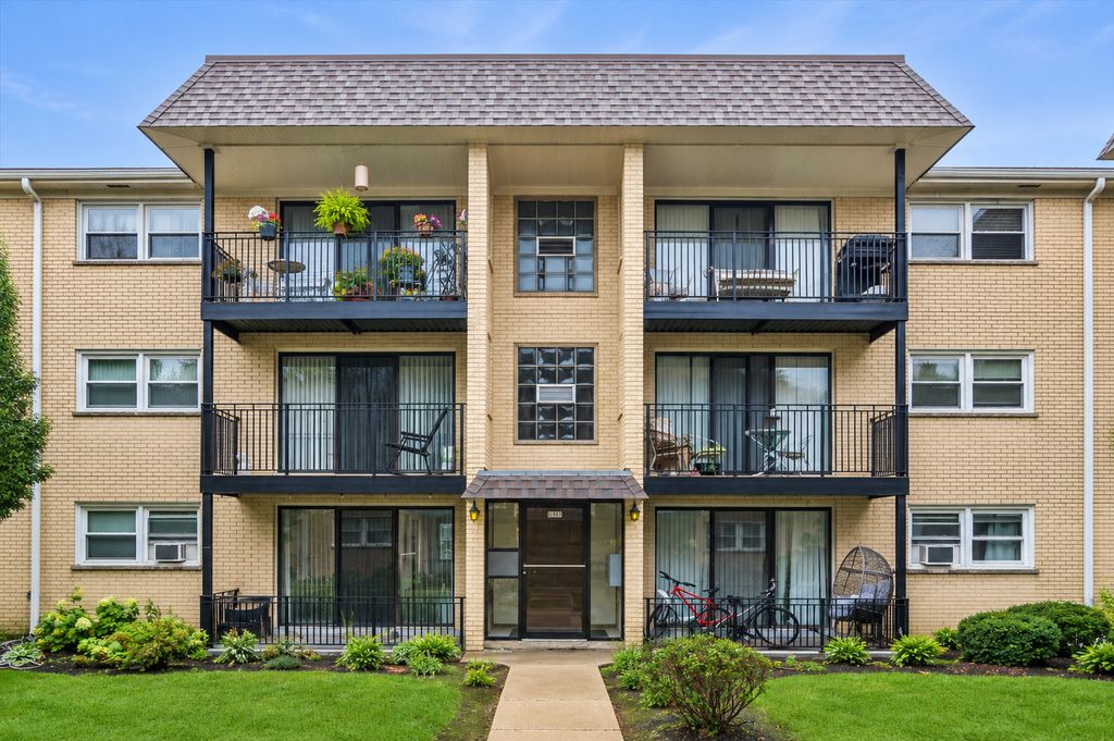 6567 N Harlem Avenue 1W, Chicago, IL 60631 — exterior