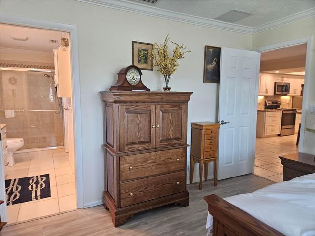 1706 S LAKESIDE COURT, Venice, FL 34293