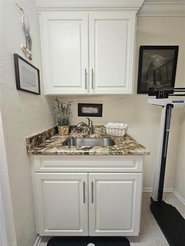 1706 S LAKESIDE COURT, Venice, FL 34293