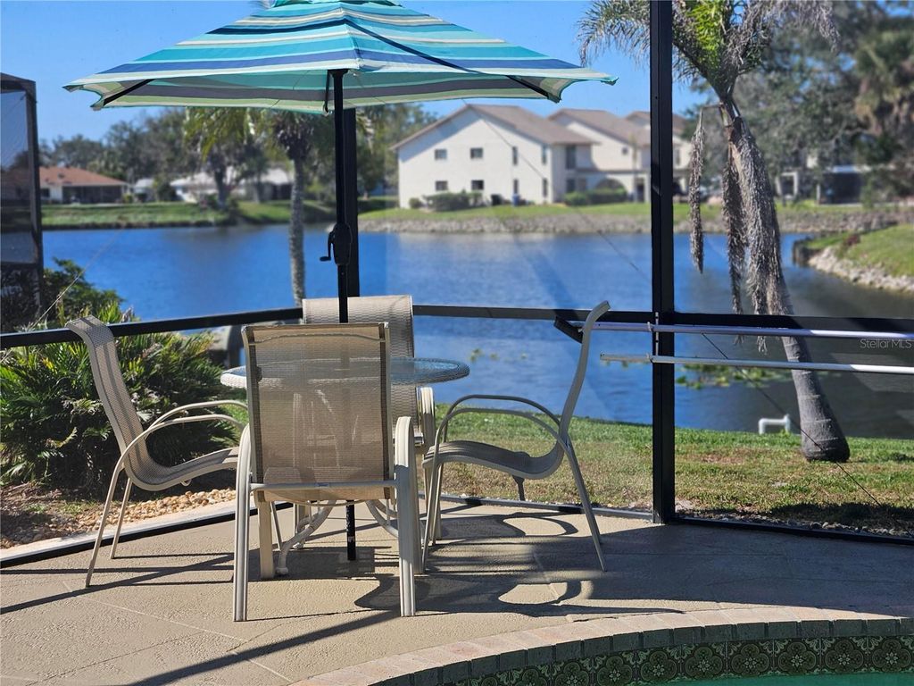 Image 6 of property listing at 1706 S LAKESIDE COURT, Venice, FL 34293