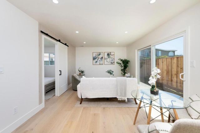 355 Avenue Alhambra, El Granada, CA 94018