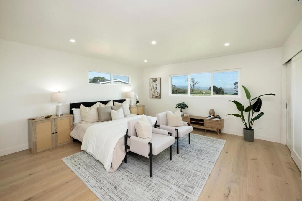 Image 17 of property listing at 355 Avenue Alhambra, El Granada, CA 94018
