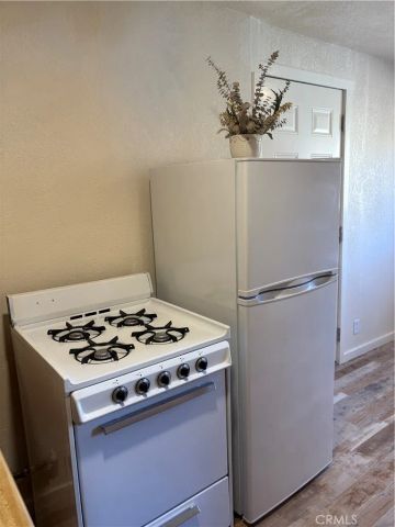 1131 Apple, Wrightwood, CA 92397