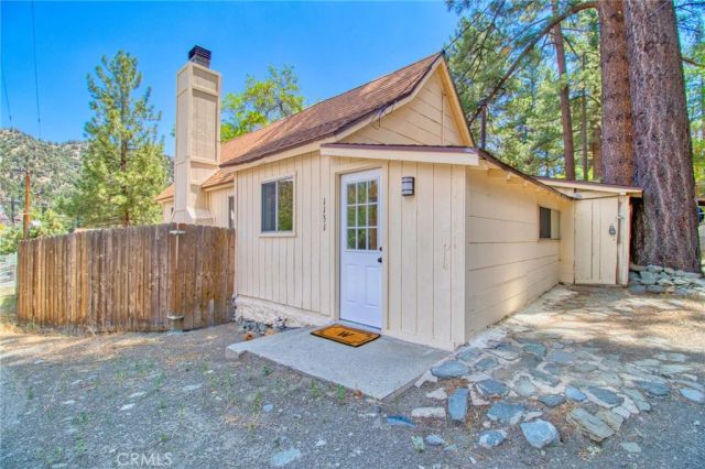 1131 Apple, Wrightwood, CA 92397