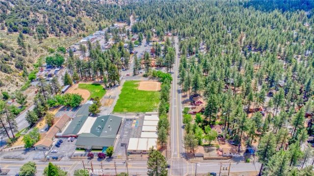 1131 Apple, Wrightwood, CA 92397