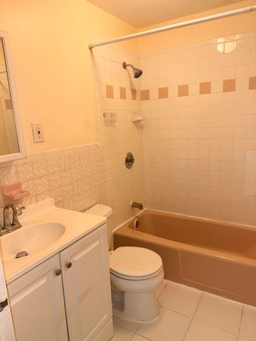 262 E Haverhill St 2, Lawrence, MA 01841