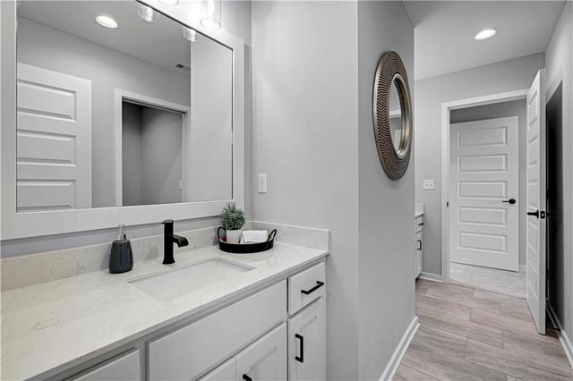 17424 Parkhill Street, Overland Park, KS 66221