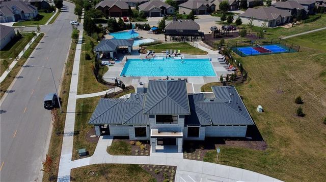 17424 Parkhill Street, Overland Park, KS 66221
