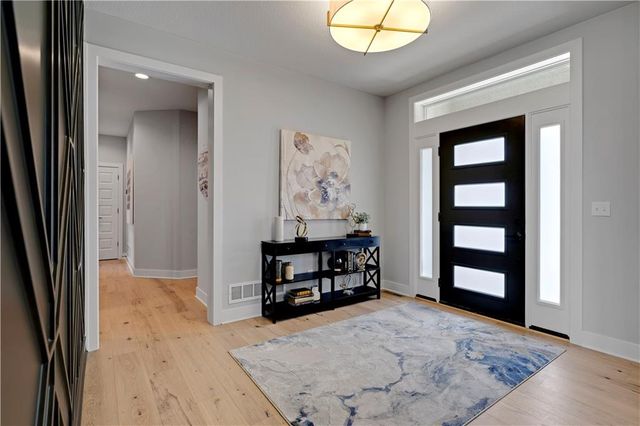 17424 Parkhill Street, Overland Park, KS 66221