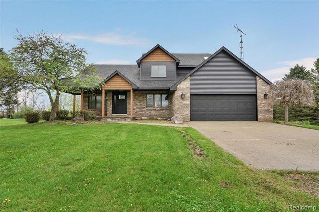 7341 Wood Pointe Drive, Almont Township, MI 48003
