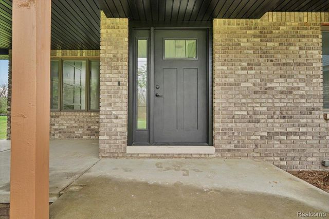 7341 Wood Pointe Drive, Almont Township, MI 48003