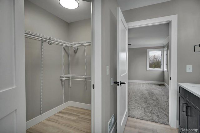 7341 Wood Pointe Drive, Almont Township, MI 48003