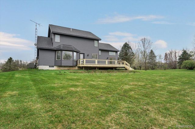 7341 Wood Pointe Drive, Almont Township, MI 48003