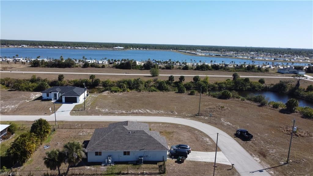 Image 2 of property listing at 4123 NW 36th PL, Cape Coral, FL 33993