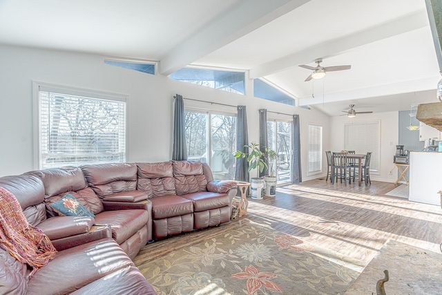 10 Catawba Circle, Cherokee Village, AR 72529