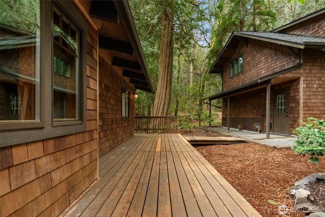 11725 122nd Avenue NW, Gig Harbor, WA 98329