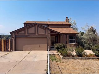 8273 W Plymouth Pl, Littleton, CO 80128
