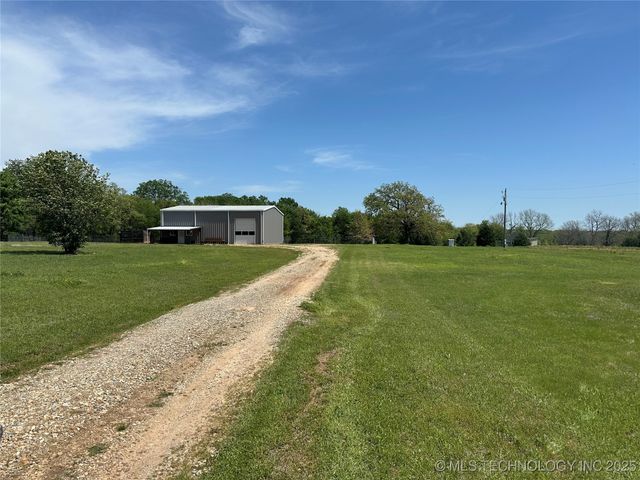 529 Grassy Lake Road, Hendrix, OK 74741