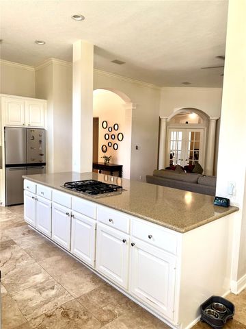 3 Rockledge Drive, The Woodlands, TX 77382