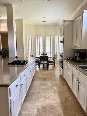 3 Rockledge Drive, The Woodlands, TX 77382