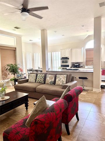 3 Rockledge Drive, The Woodlands, TX 77382