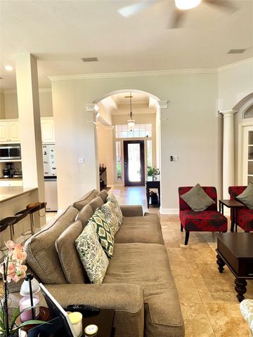3 Rockledge Drive, The Woodlands, TX 77382