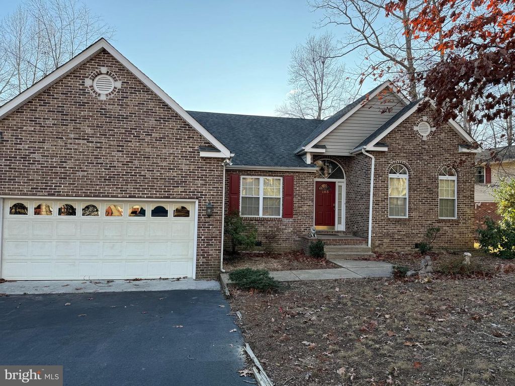 103 EAGLE CT, Locust Grove, VA 22508