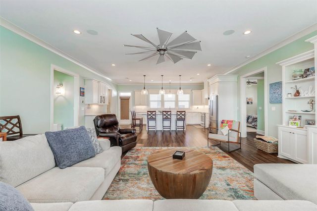 951 Kenlyn Drive, Port Bolivar, TX 77650