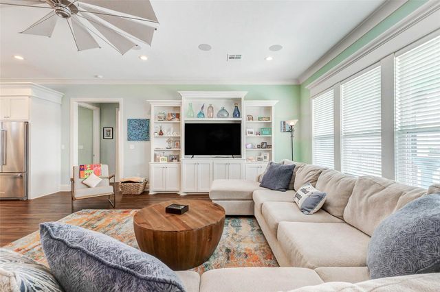 951 Kenlyn Drive, Port Bolivar, TX 77650