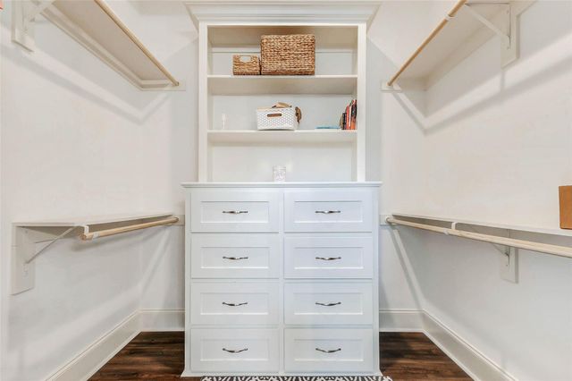 951 Kenlyn Drive, Port Bolivar, TX 77650