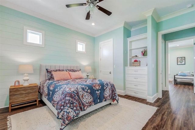 951 Kenlyn Drive, Port Bolivar, TX 77650