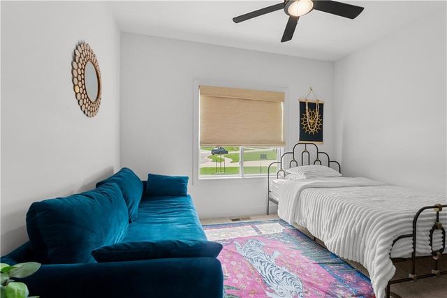 9104 SW 10th Terrace, Lee's Summit, MO 64064