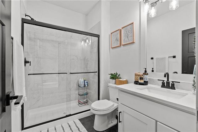 9104 SW 10th Terrace, Lee's Summit, MO 64064