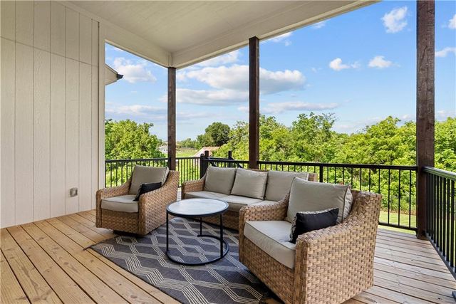 9104 SW 10th Terrace, Lee's Summit, MO 64064