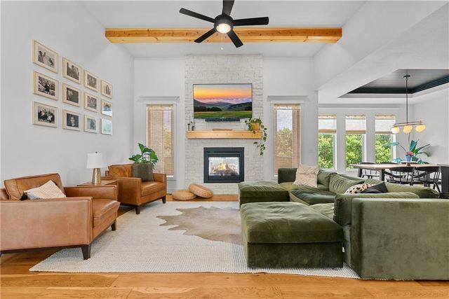 9104 SW 10th Terrace, Lee's Summit, MO 64064