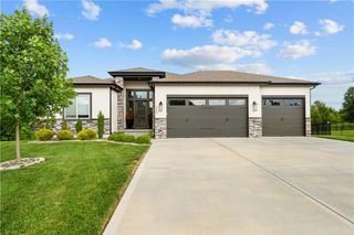 9104 SW 10th Terrace, Lee's Summit, MO 64064
