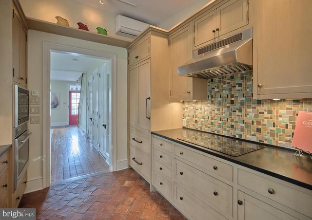 3697 RIVER, Lumberville, PA 18933