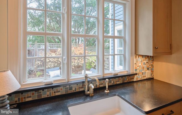 3697 RIVER, Lumberville, PA 18933