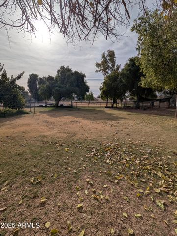 6511 W Fremont Road, Laveen, AZ 85339