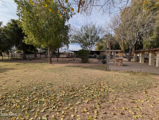 6511 W Fremont Road, Laveen, AZ 85339