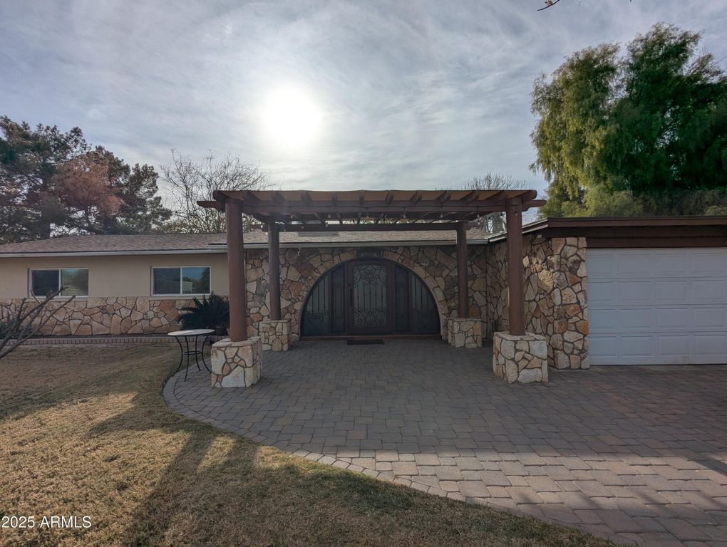 6511 W Fremont Road, Laveen, AZ 85339