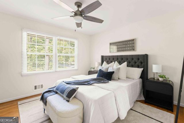 1677 Rochelle Drive, Dunwoody, GA 30338