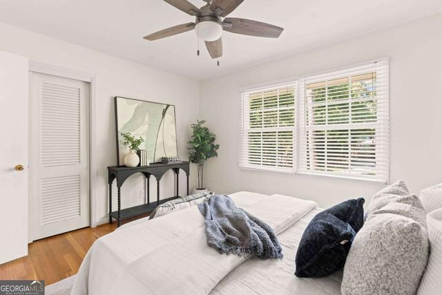 1677 Rochelle Drive, Dunwoody, GA 30338