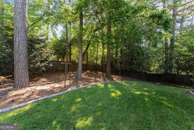 1677 Rochelle Drive, Dunwoody, GA 30338