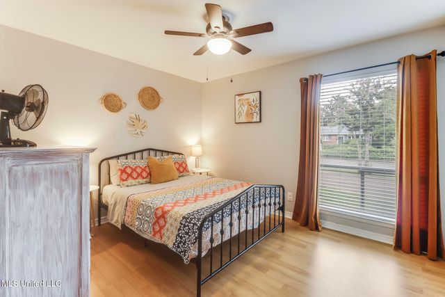 807 Mills Avenue, Gulfport, MS 39501