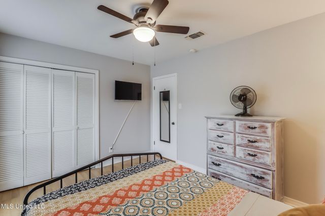 807 Mills Avenue, Gulfport, MS 39501