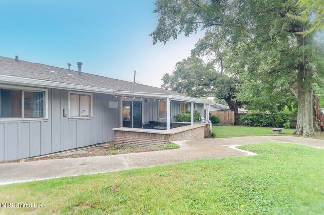 807 Mills Avenue, Gulfport, MS 39501